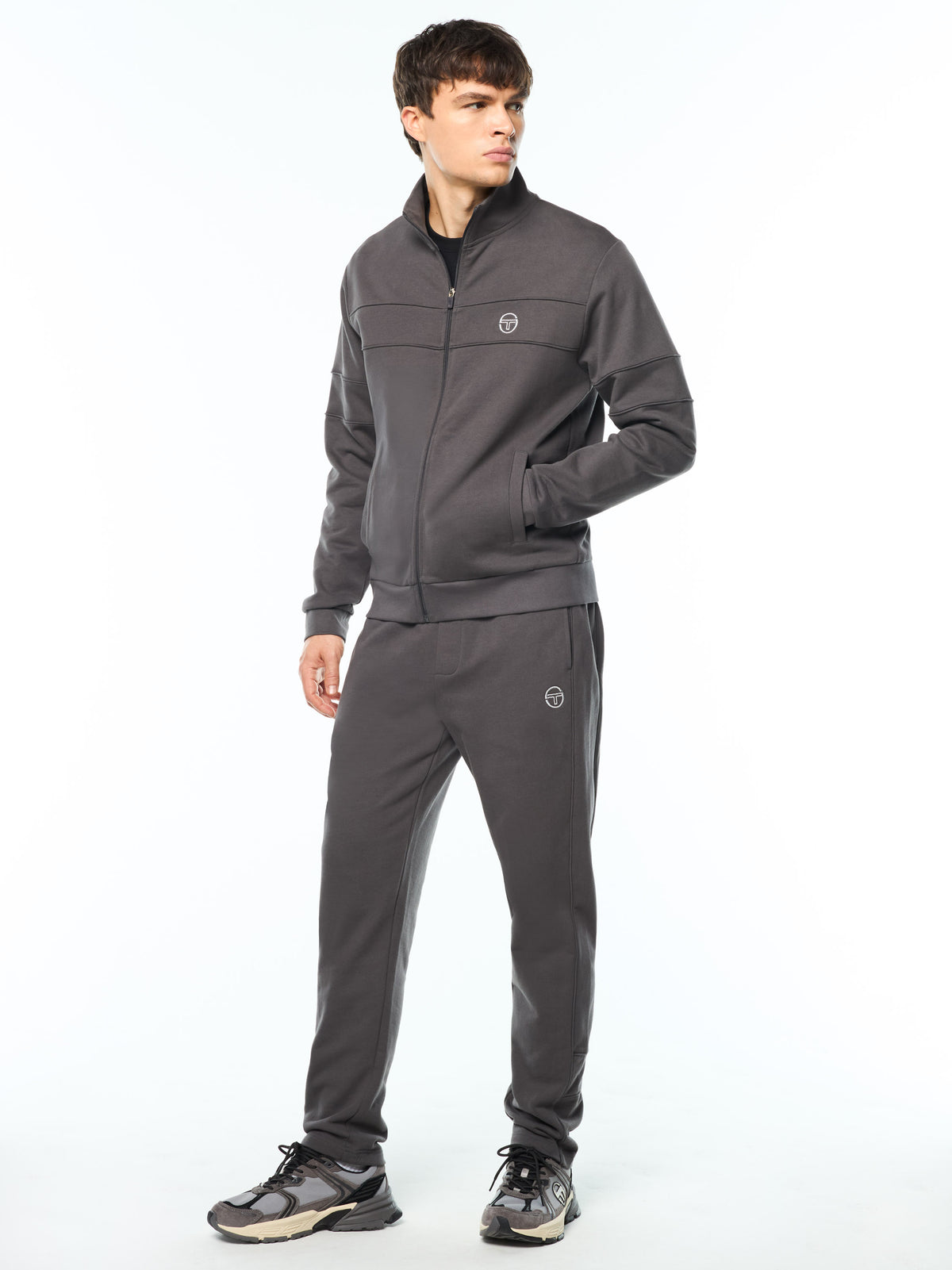 Lineo Track Jacket in Asphalt, view 4