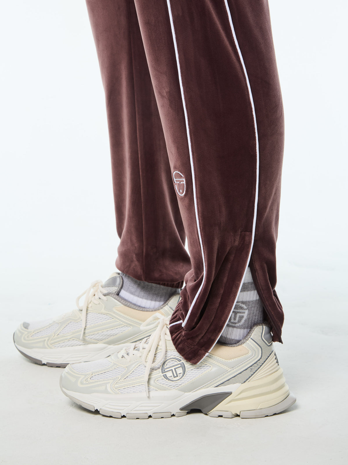 Lioni Veour Track Pant in Huckleberry, view 10
