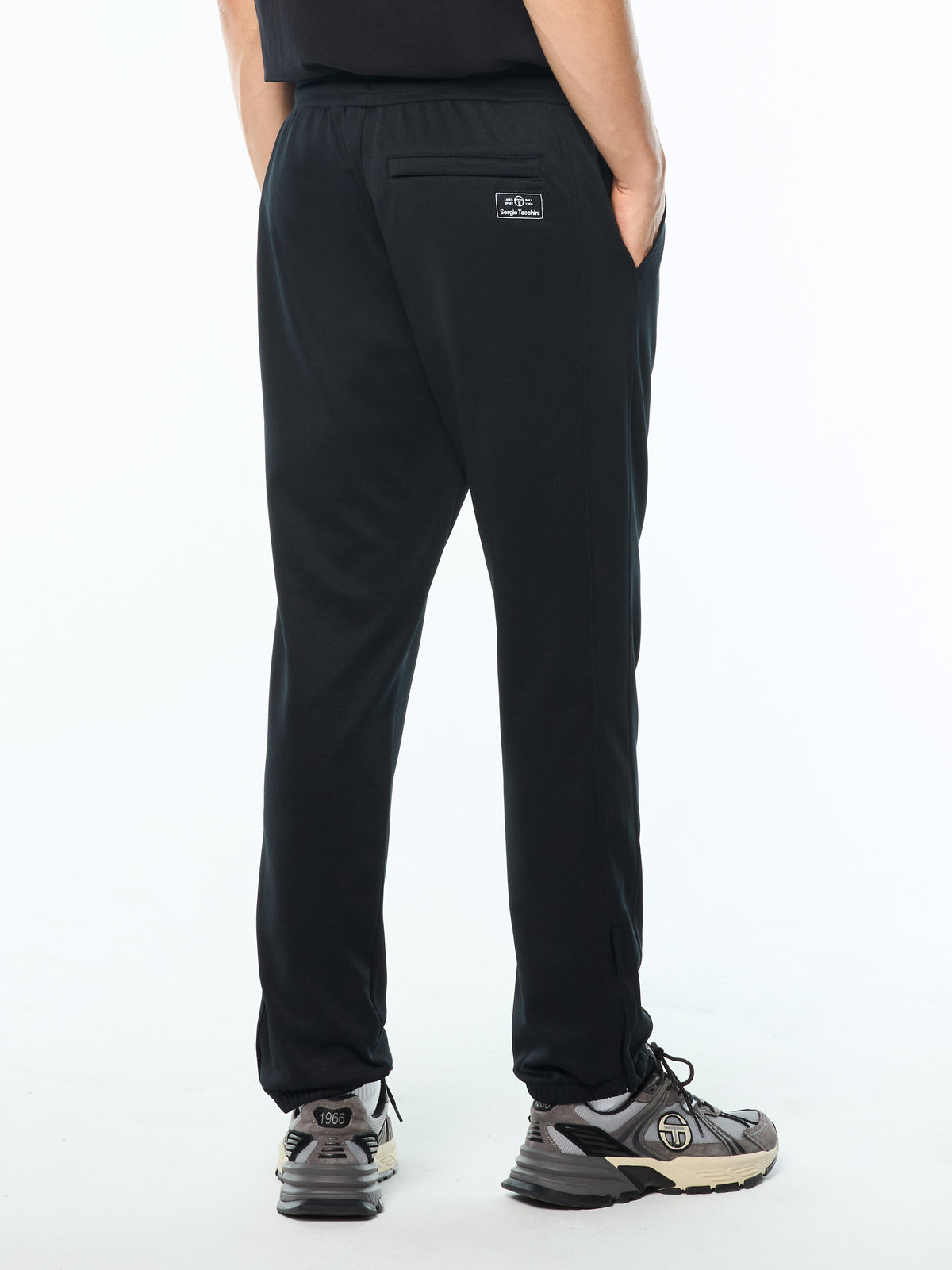 Raffinato Track Pant in Black Beauty, view 7