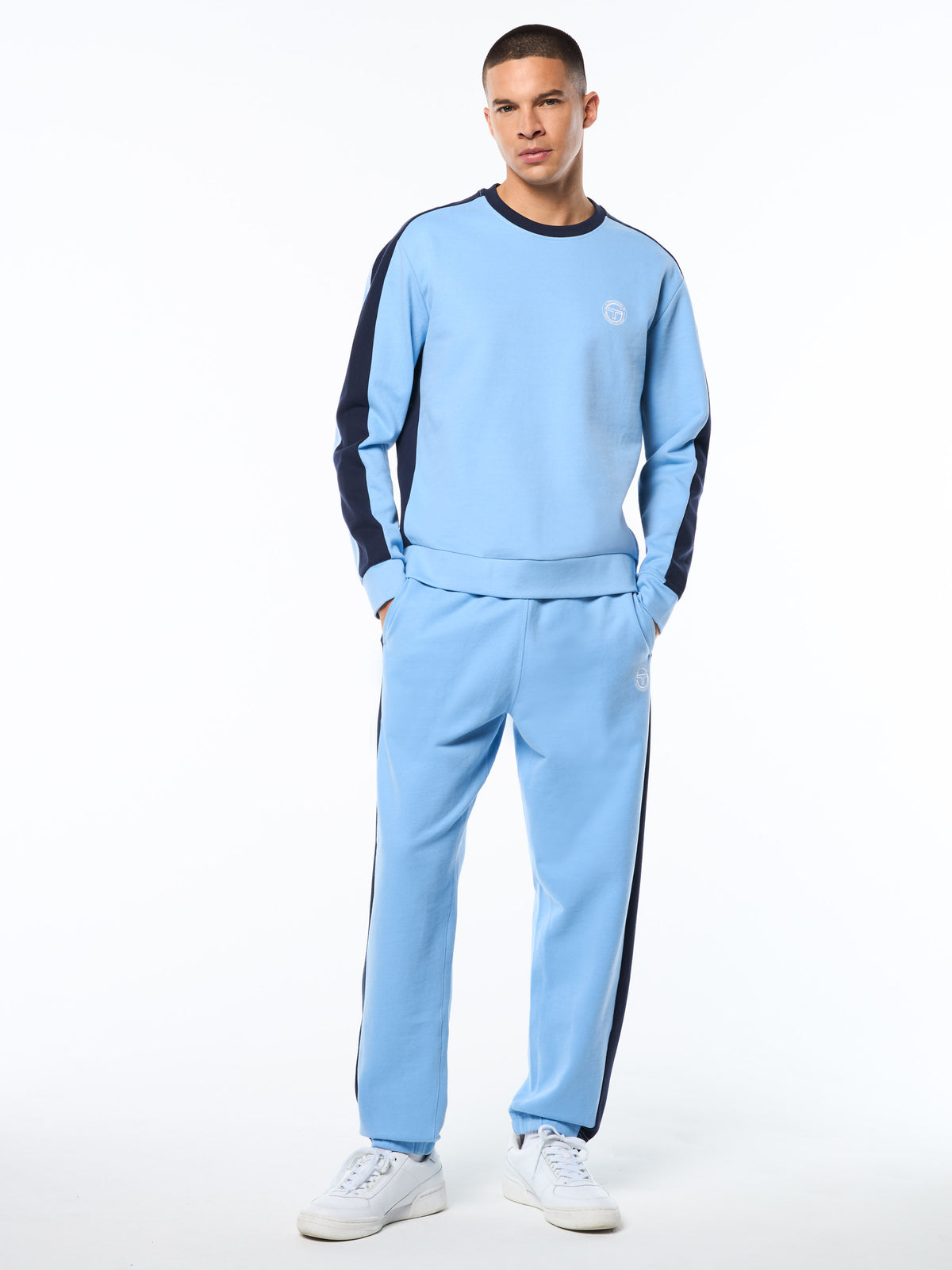 Volo Crewneck in Della Robbia Blue, view 3