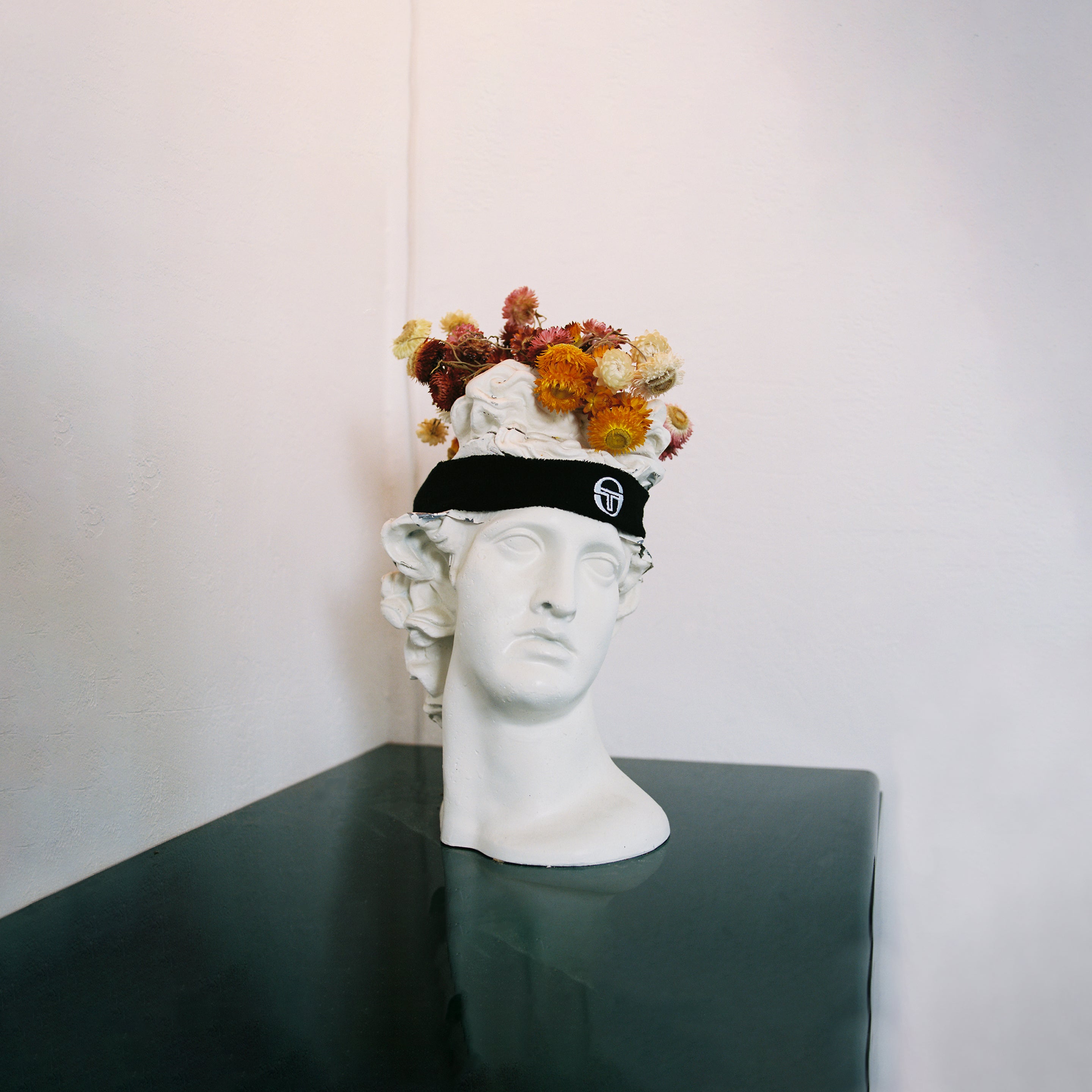 LOOKBOOK // SPRING/SUMMER 2023 "BEYOND THE LINES" COLLECTION