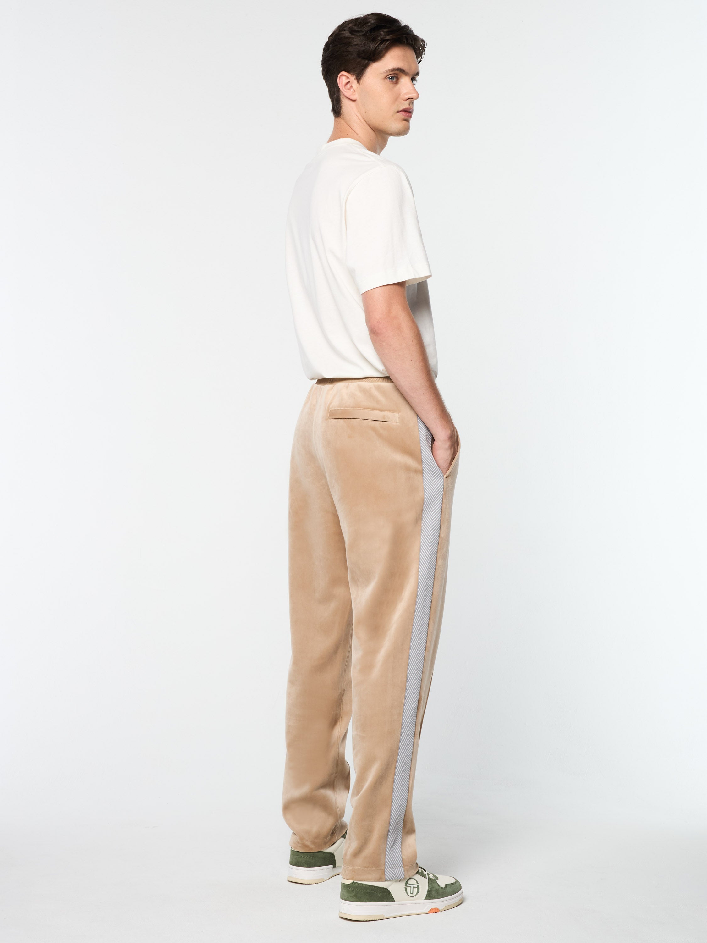 Maglia Velour Track Pant- Humus – Sergio Tacchini Maglia Velour Track Pant- Humus – Sergio Tacchini