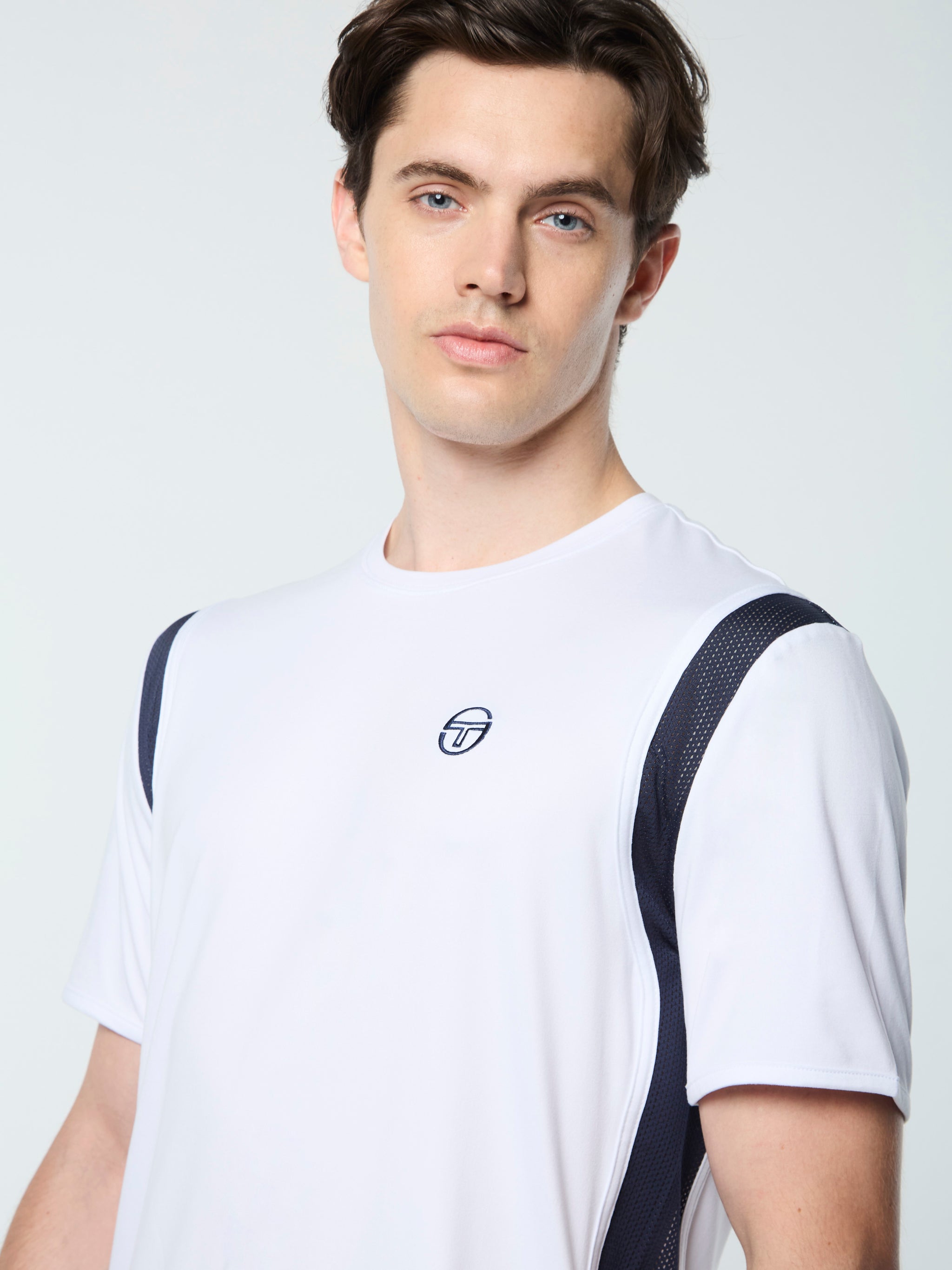 T-Shirt And Shorts Sergio Tacchini Verona Trainers Black